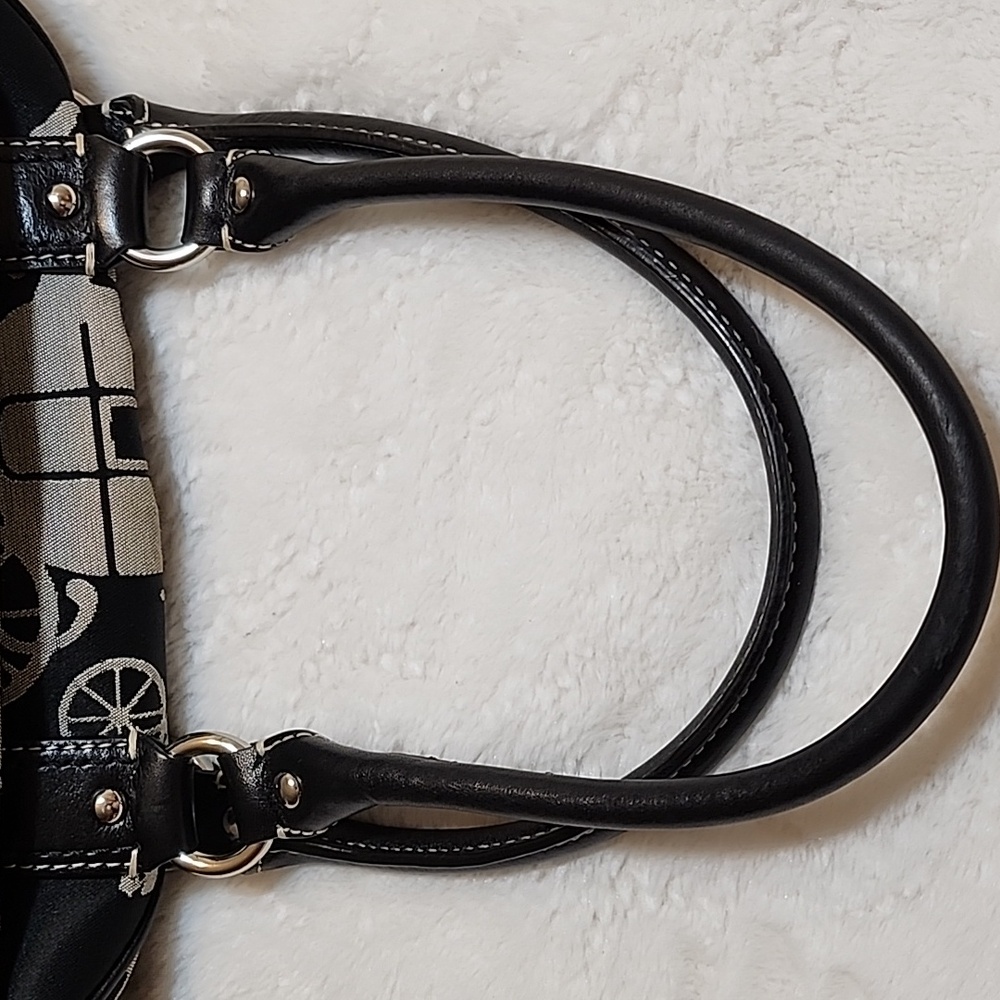 Coach Y2K Fashion Bug Horse Carriage Soho/Shoulder Bag Black and Cream - Picture 10 of 16